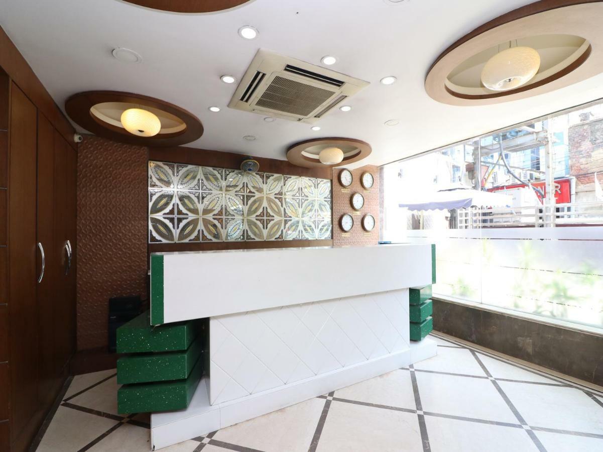 Hotel Emerald Колката Екстериор снимка